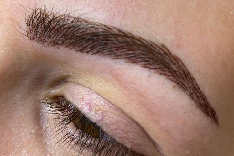 Permanent Make-up Augenbrauen